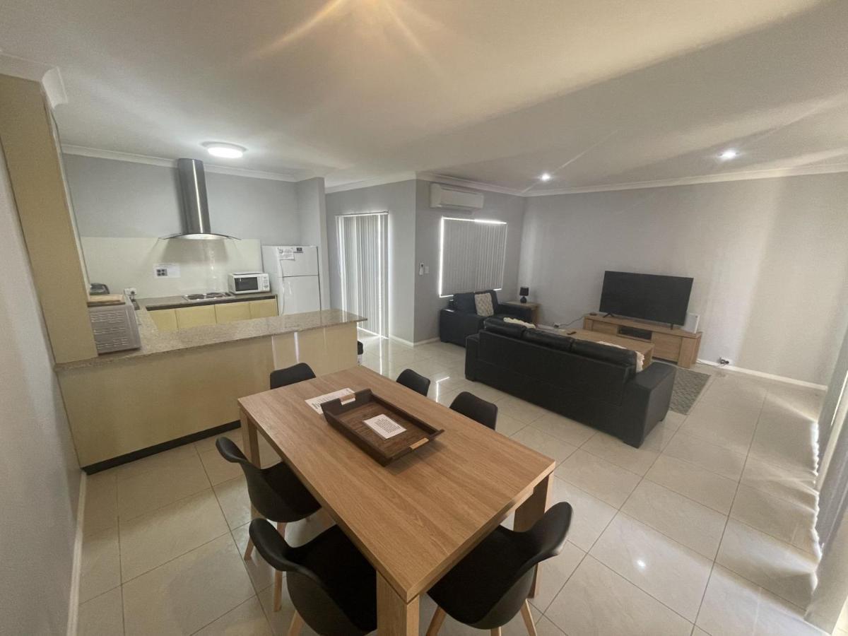 Unit 39 Seafront Estate Villa Джуриън Бей Екстериор снимка